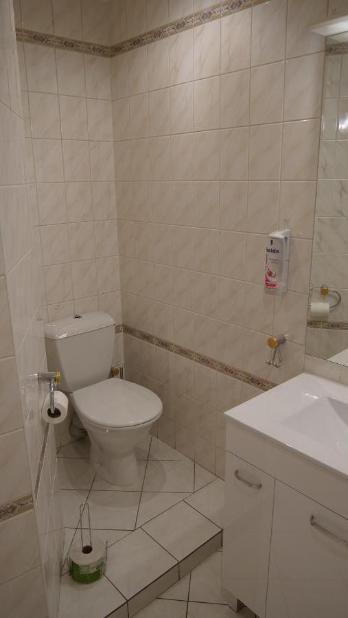 Penzion Na Hradbach لوني المظهر الخارجي الصورة