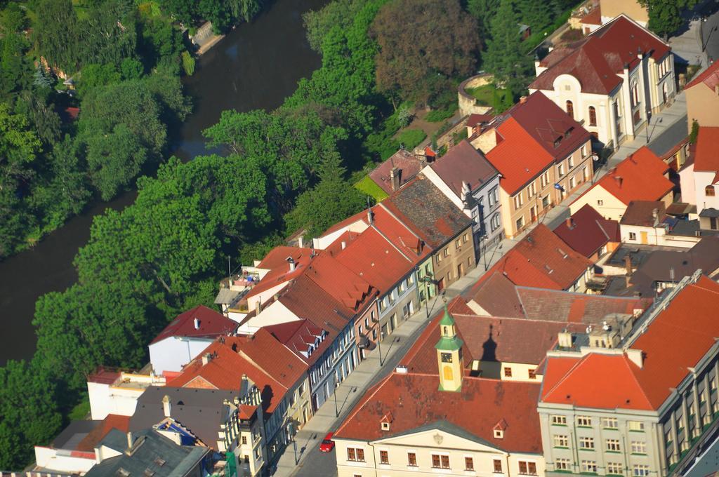 Penzion Na Hradbach لوني المظهر الخارجي الصورة